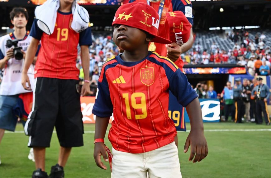 PHOTONEWS: Lamine Yamal’s Little Brother Stole The Show
